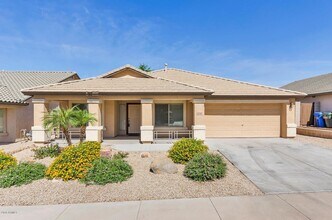 Building Photo - Gorgeous 4 Bed Single Level Norterra Home