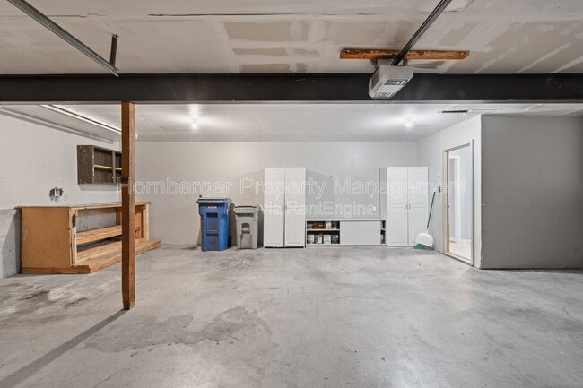 Building Photo - 3807 S Woodward Rd