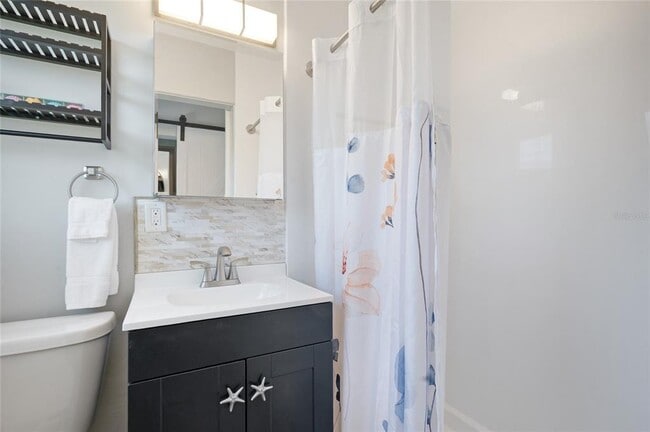 Building Photo - 211 77th St