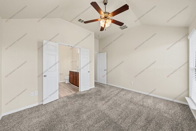 Building Photo - 7811 Redbrush