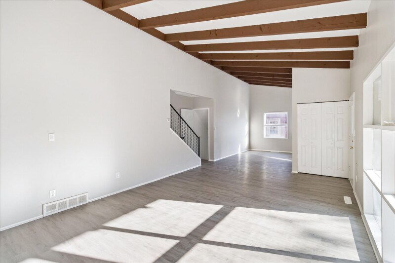 Building Photo - 6412 Nelwood Rd