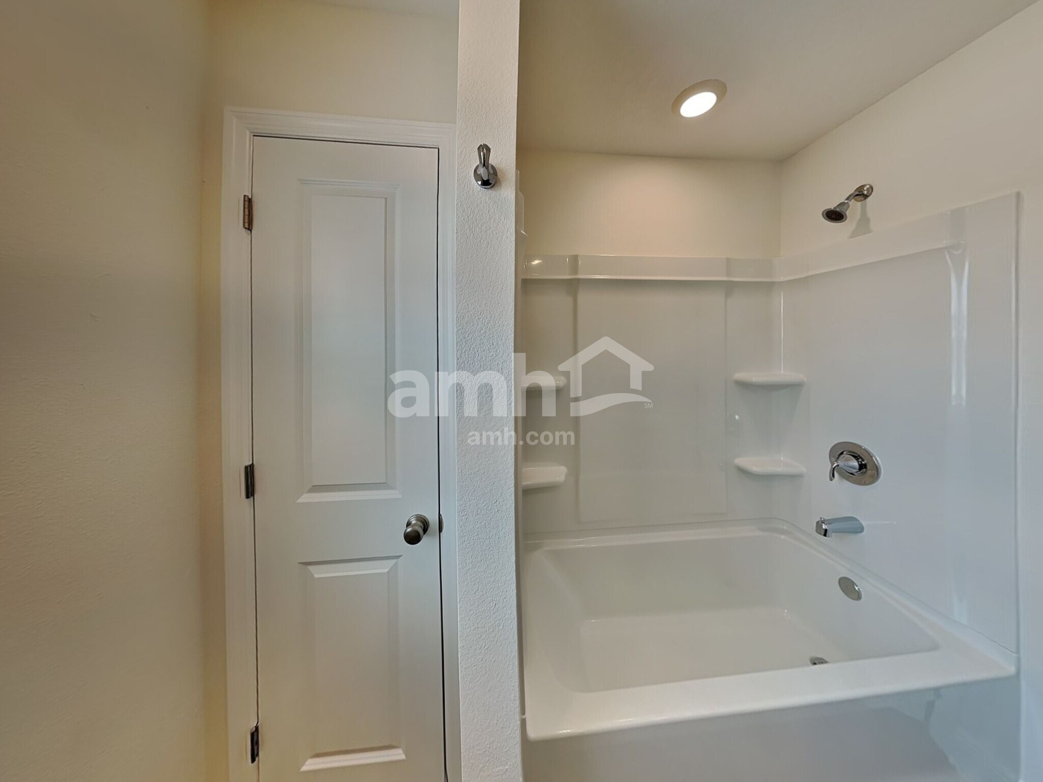 Building Photo - 14530 Cedar Mill Dr