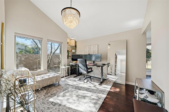 Building Photo - 3313 Overland Dr