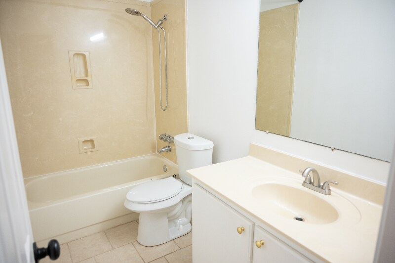 Building Photo - 9151 McFarland Ct