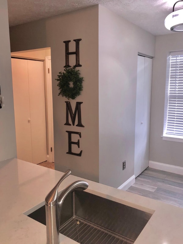 Building Photo - 104 Kendall Ln