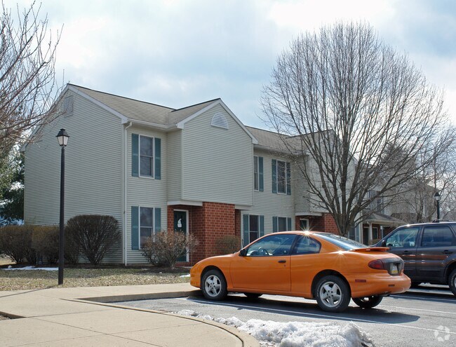 Building Photo - Riverdale Apartments