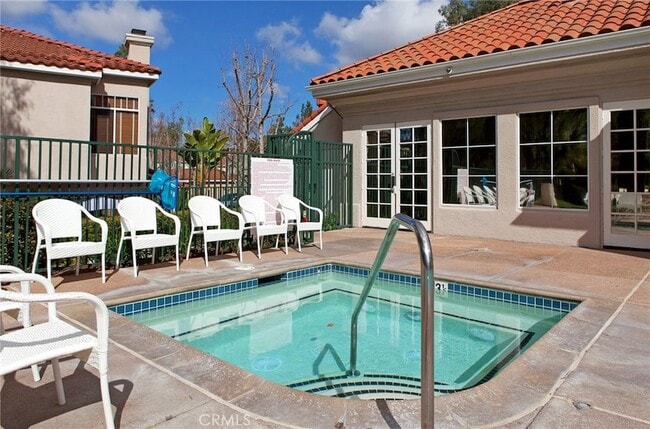 Building Photo - 65 Whippoorwill Ln