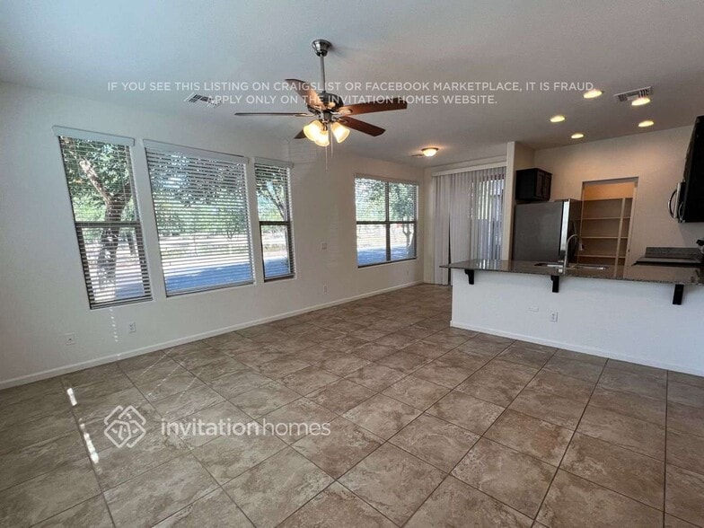 Building Photo - 1447 S Colt Dr