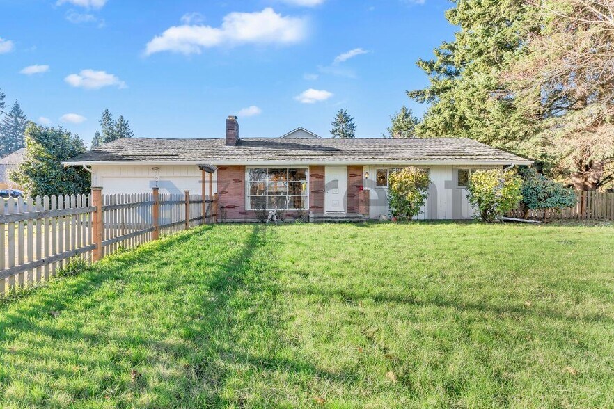 Building Photo - 9720 SW Frewing St