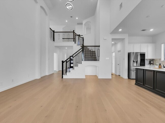 Building Photo - 1303 Wheelwright Dr