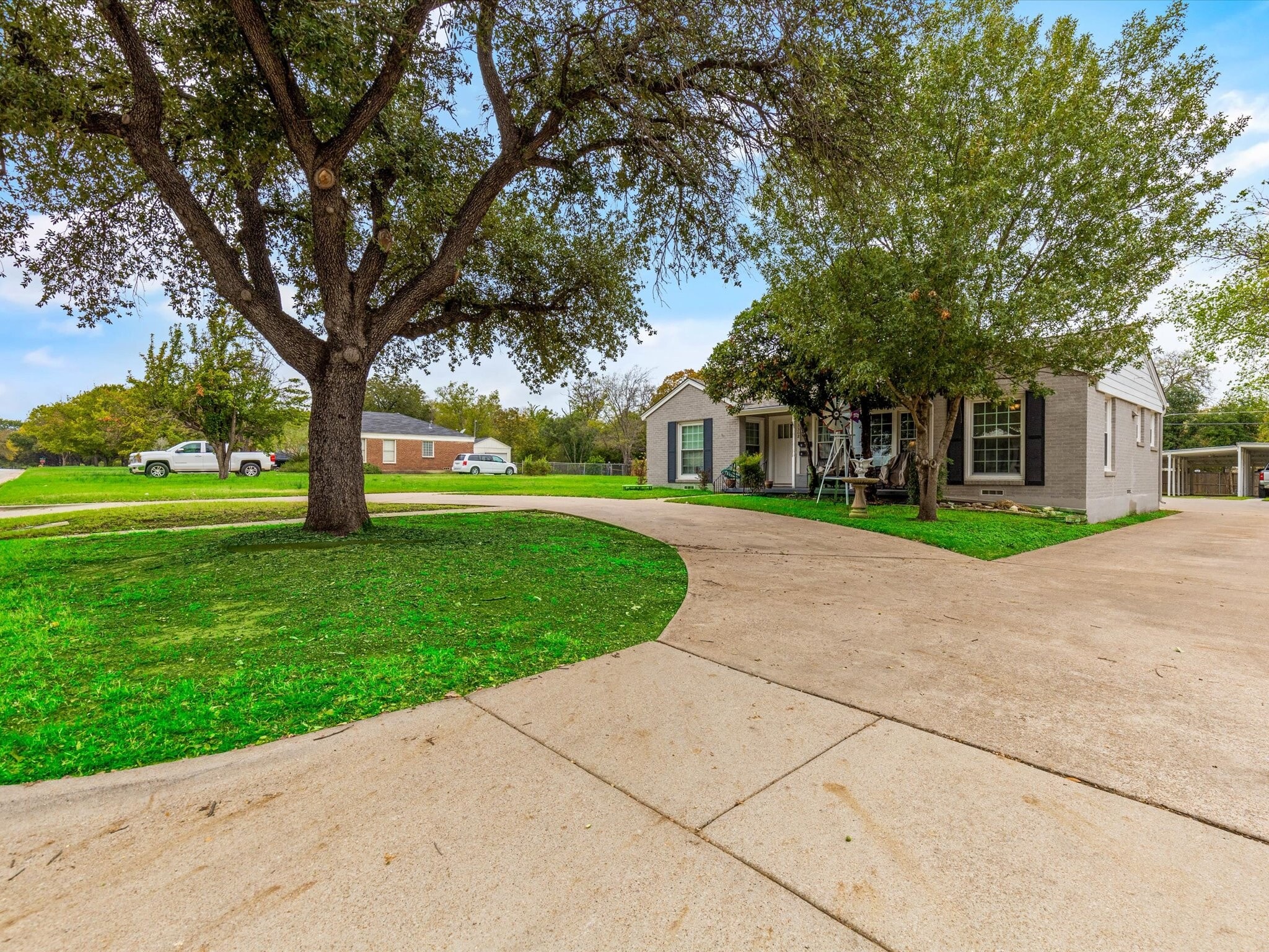 Building Photo - 3508 W Biddison St