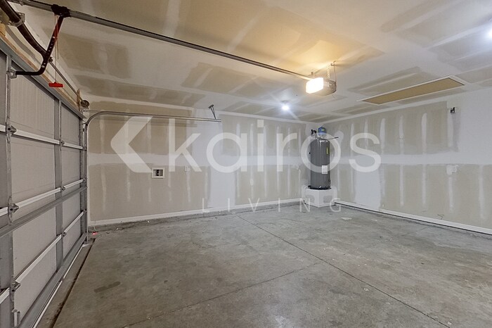 Building Photo - 18 Carrollton Dr