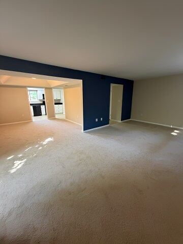 Building Photo - Beautifully Updated 3 Bedroom Condo with Community Pool in the Heart of Greenville!