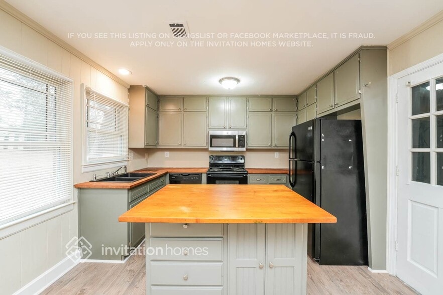 Building Photo - 3687 Citation Dr