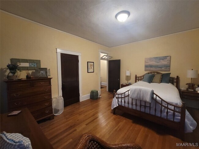 Building Photo - 128 S Capitol Pkwy