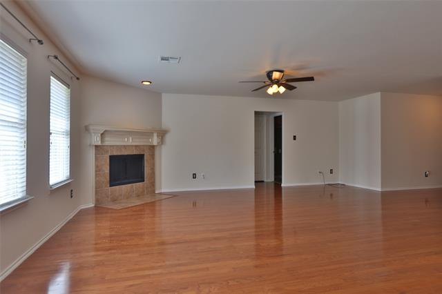 Building Photo - 809 Robbin Cir