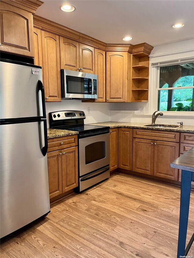 Building Photo - 772 Pulaski Rd