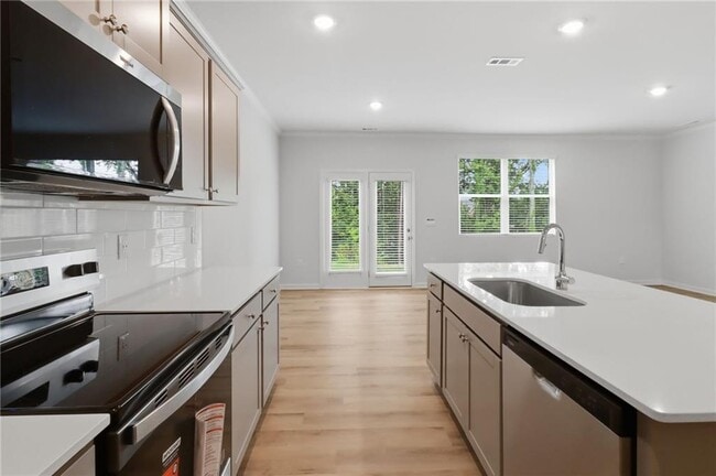 Building Photo - 48 Berryville Dr