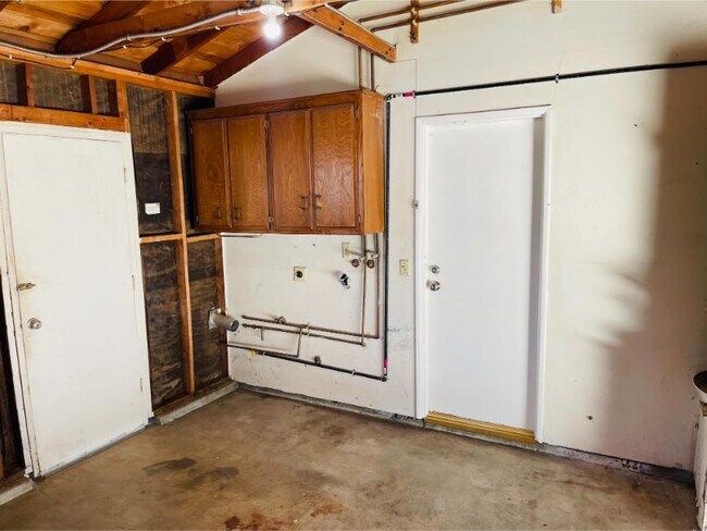 Building Photo - 678 Monterey Pl