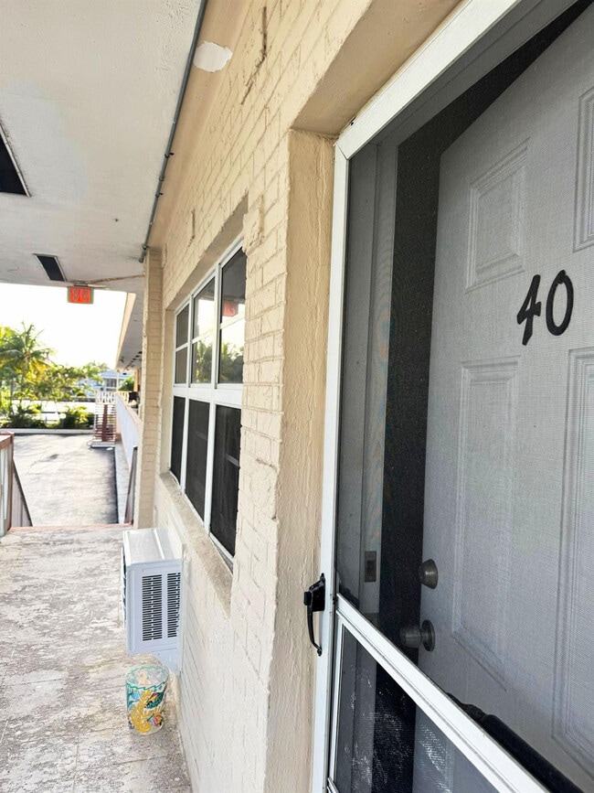 Building Photo - 2001 S Ocean Dr