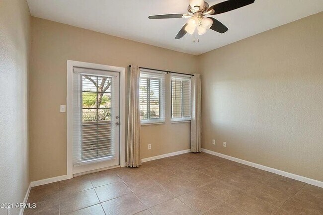 Building Photo - 1133 N 92nd St