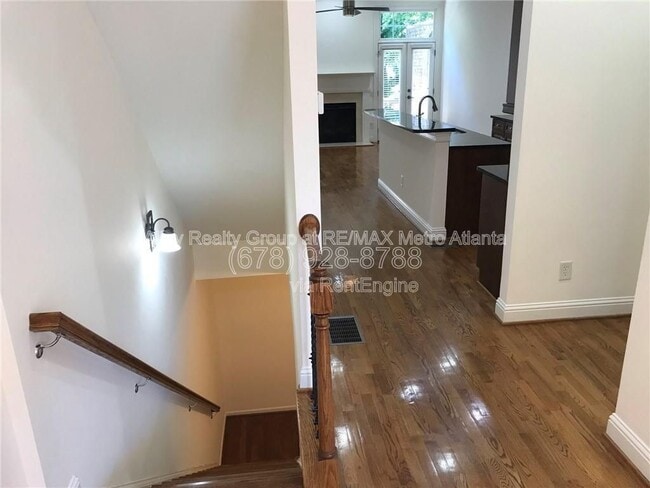 Building Photo - 2673 Rivers Edge Dr NE