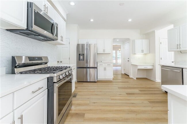 Building Photo - 3272 Pomarine Ln NW