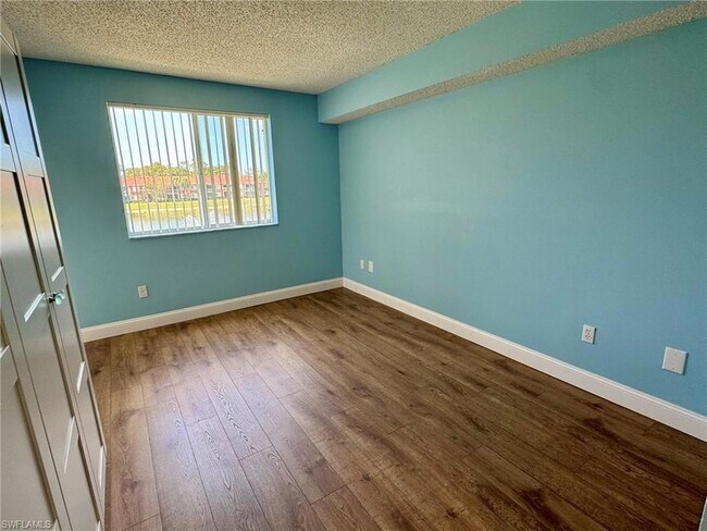 Building Photo - 1840 Florida Club Cir