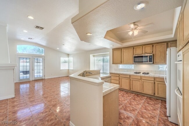 Building Photo - 9036 Dove River Rd