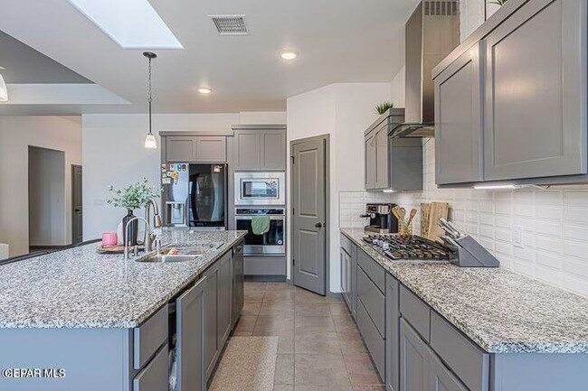 Building Photo - 13699 Kathys Ct