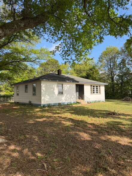 Building Photo - 708 Springfield Rd