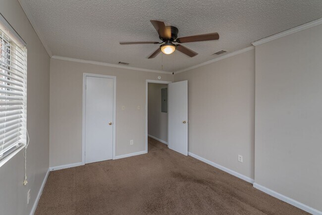 Building Photo - SECTION 8 ACCEPTED! - Cozy 2-Bedroom Home in Prime Augusta Location