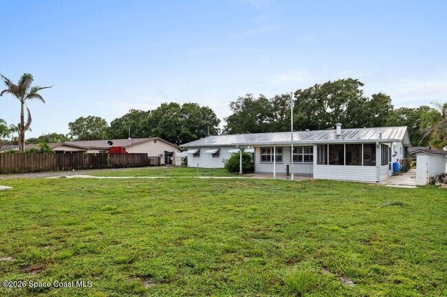Building Photo - 3324 Sunrise Blvd