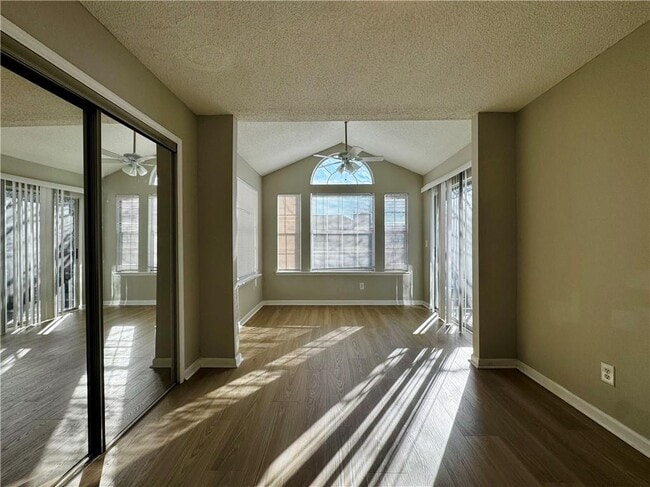 Building Photo - 1107 Sandy Ln Dr