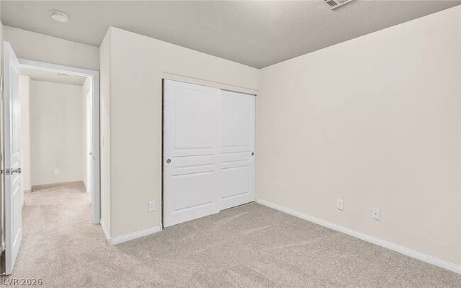 Building Photo - 4836 Golden Shimmer Ave