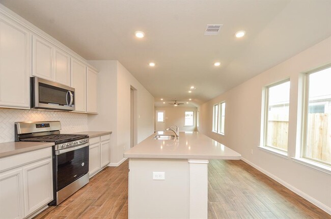 Building Photo - 21622 Calico Bush Trail