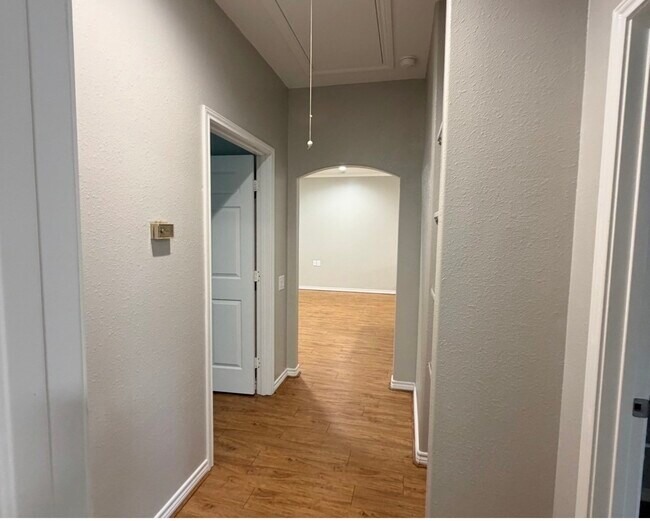 Building Photo - 104 Longstreet Rd