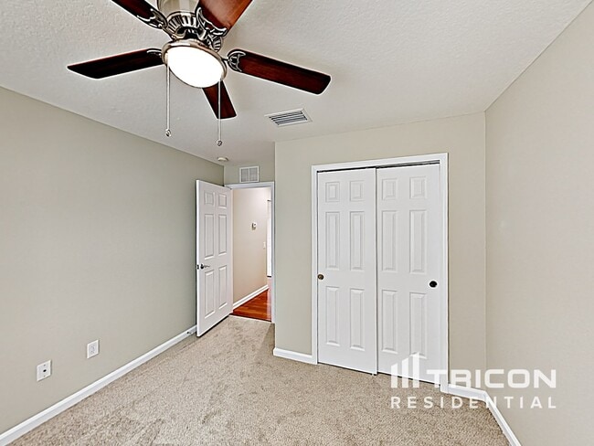 Building Photo - 806 Sea Holly Dr
