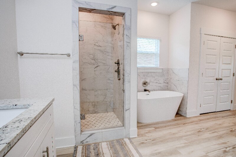 Building Photo - 1756 Thomas St