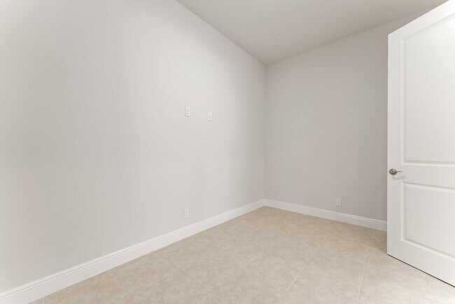 Building Photo - 12622 Nautilus Cir