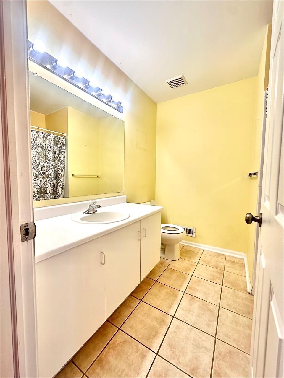 Building Photo - 9 Sawgrass Ct