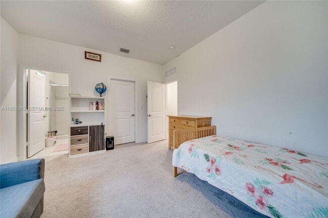 Building Photo - 4416 SW 174th Ave