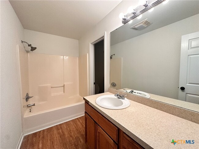 Building Photo - 1501 Earle St