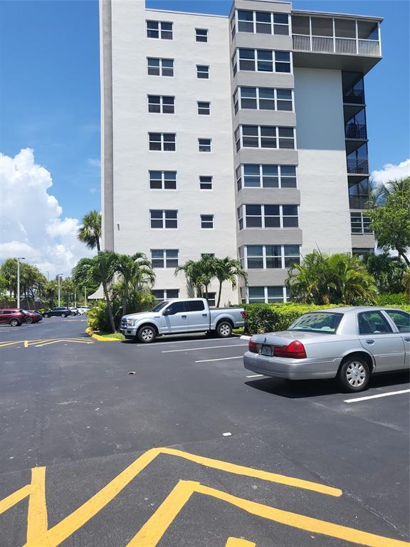 Primary Photo - 1075 NE Miami Gardens Dr
