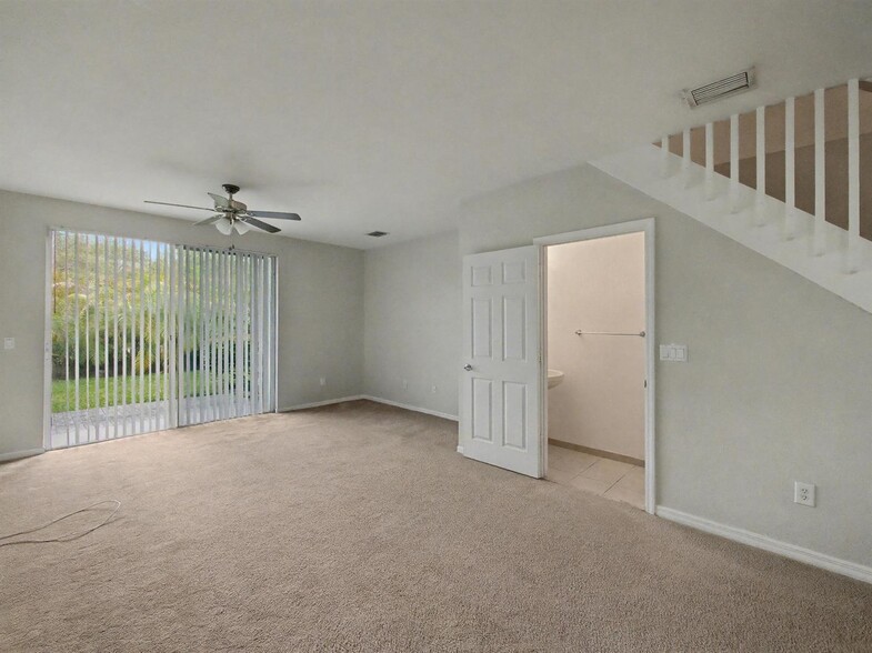 Building Photo - 3425 Sonoma Dr