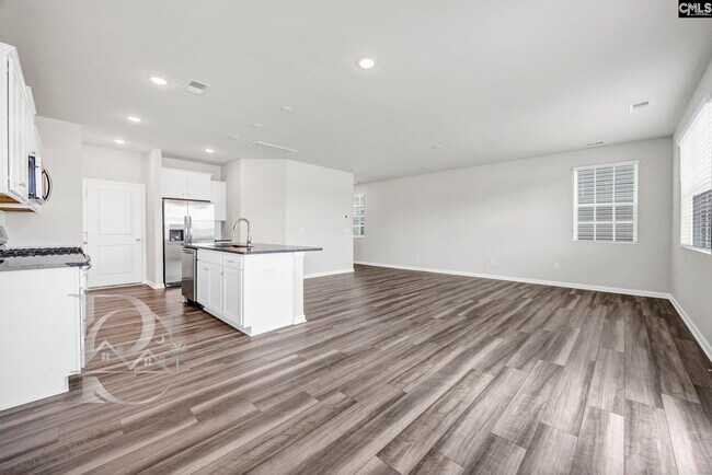 Building Photo - 519 Marcus Wy