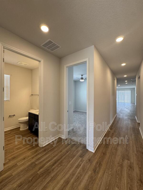 Building Photo - 851 Folklore Ln