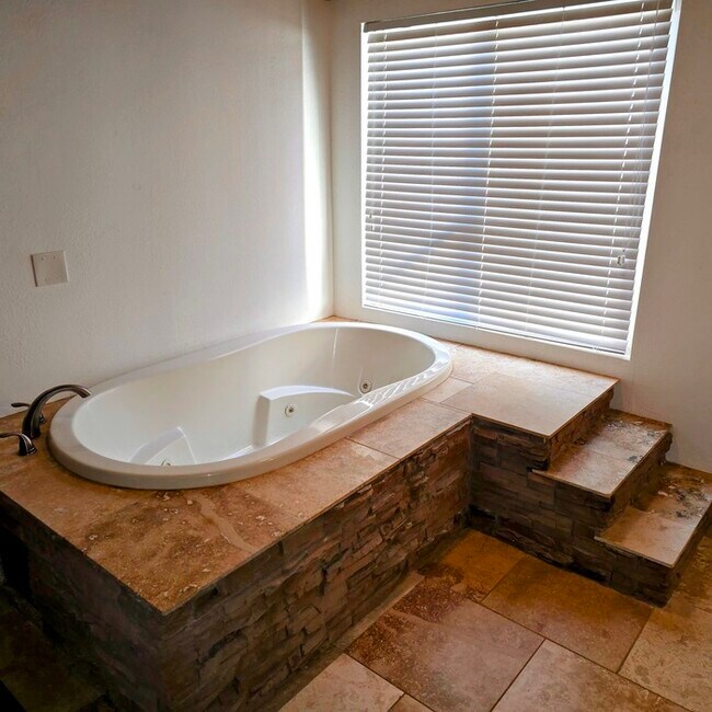 Building Photo - Charming 3-Bedroom + Loft Home in Shay Meadows