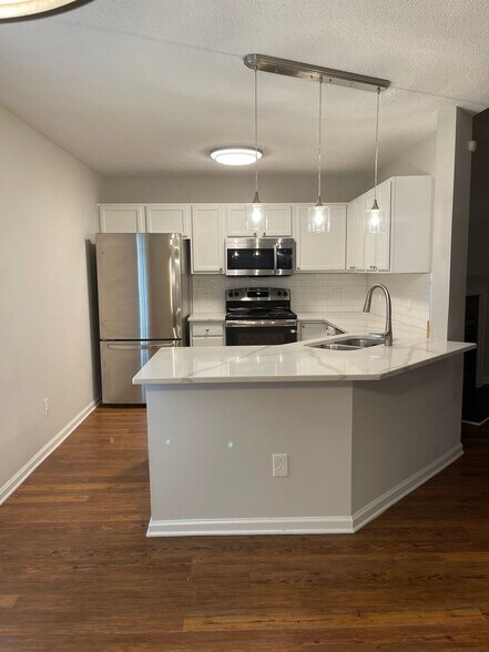 Building Photo - 5521 Fieldcross Ct