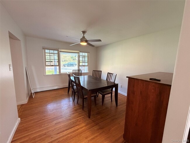 Building Photo - 8 Tobi Ln